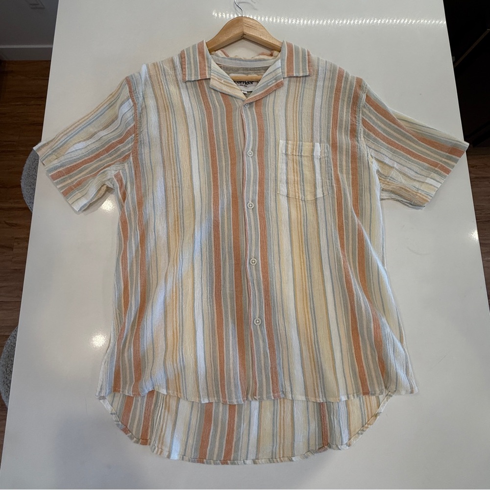 Corridor Short Sleeve Shirt - Lightweight Casual Button Down - NEVER WORN